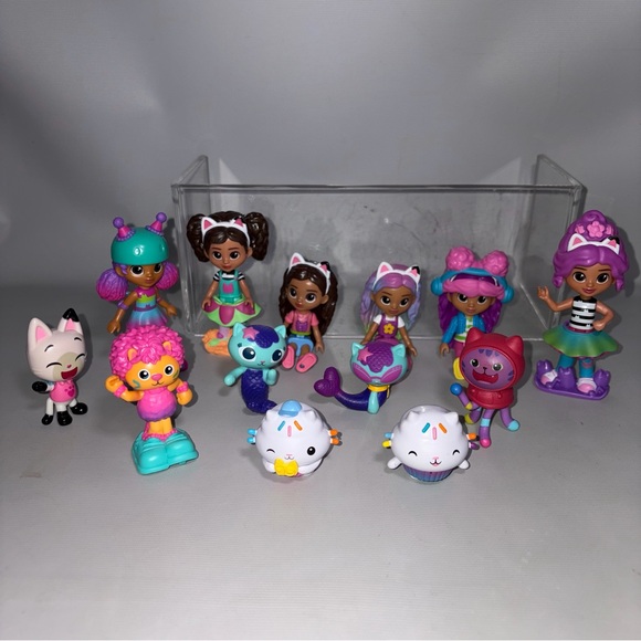 Gabby’s Dollhouse 81 Piece Lot Figures Accessories Playset Toys